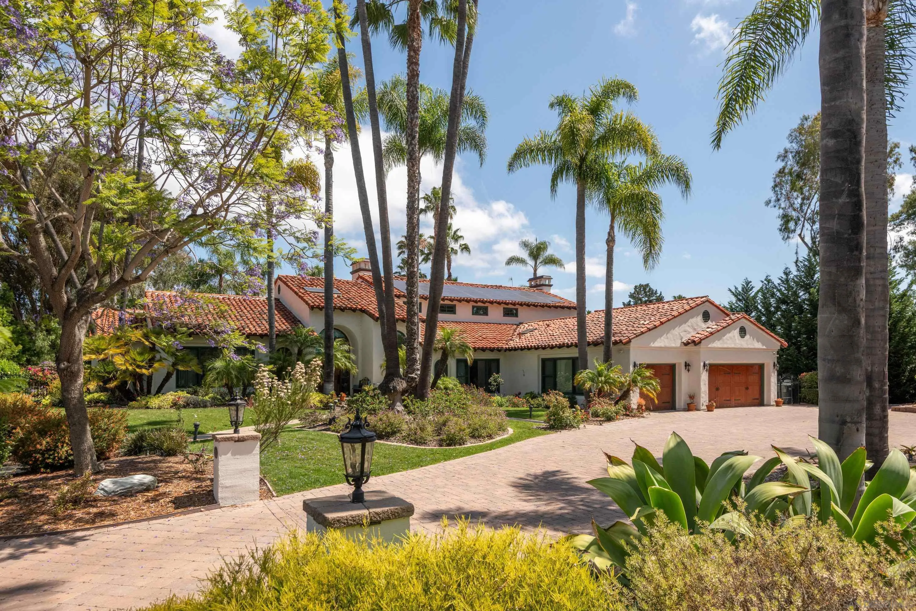 3028 Paseo Cielo