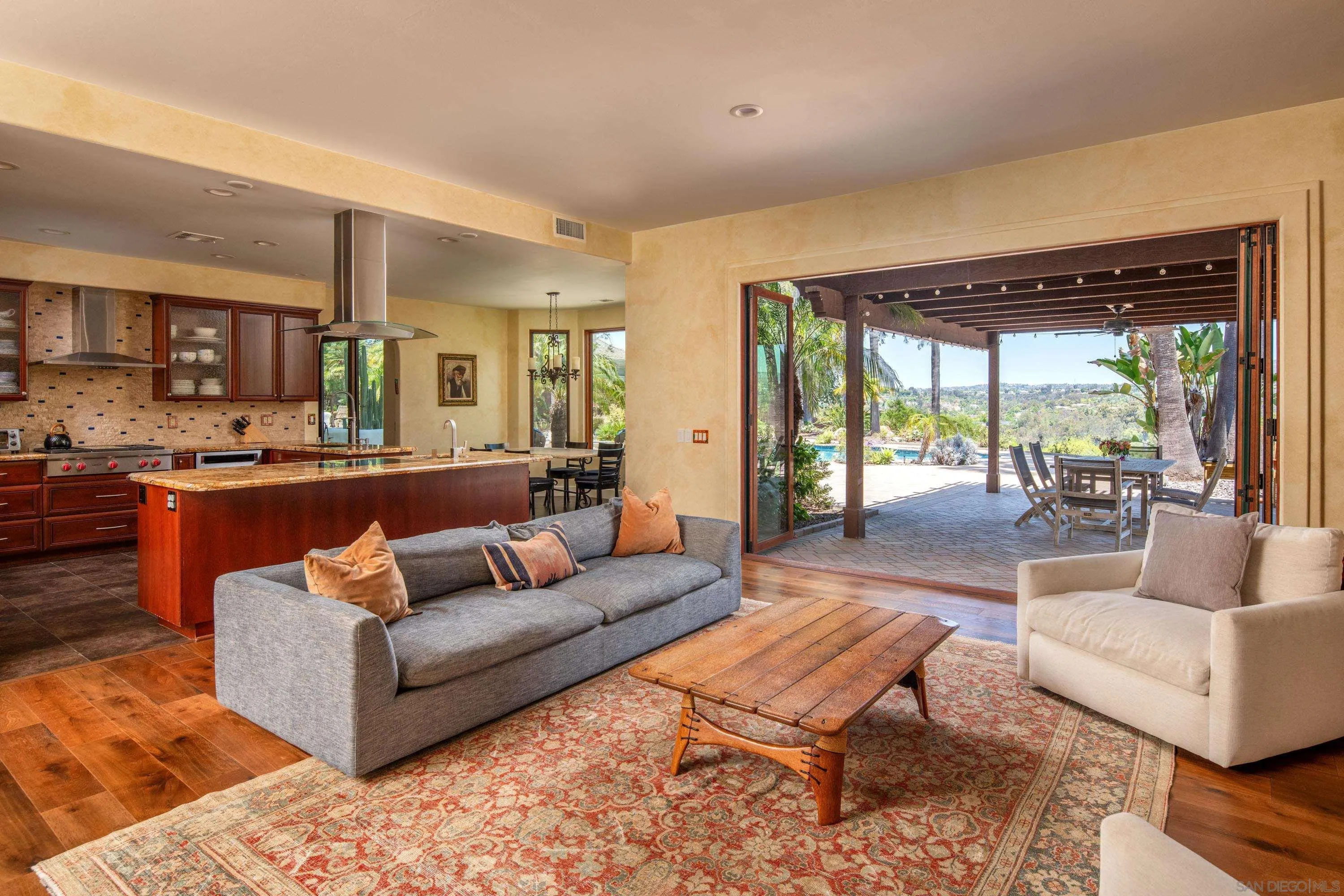 3028 Paseo Cielo