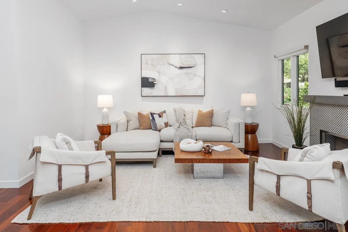 16902 Via De Santa Fe #4