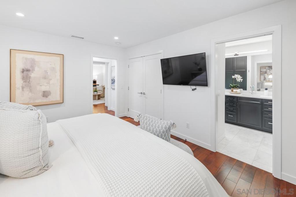 16902 Via de Santa Fe #4