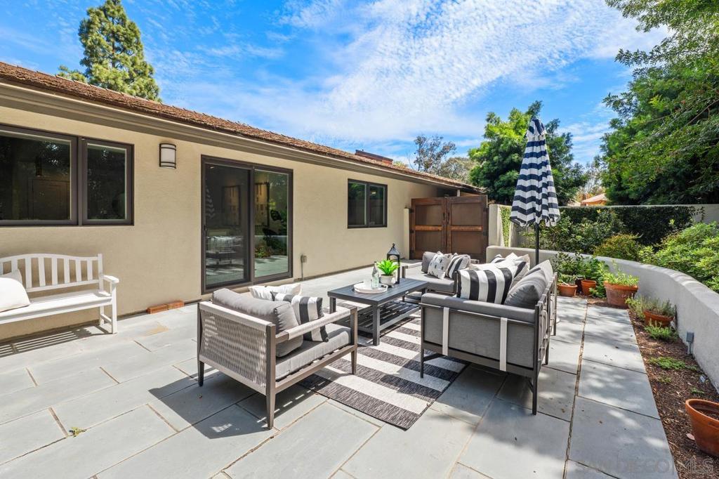 16902 Via de Santa Fe #4