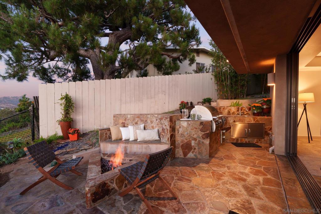779 Barbara Ave