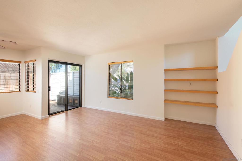 1819 Hornblend St #1