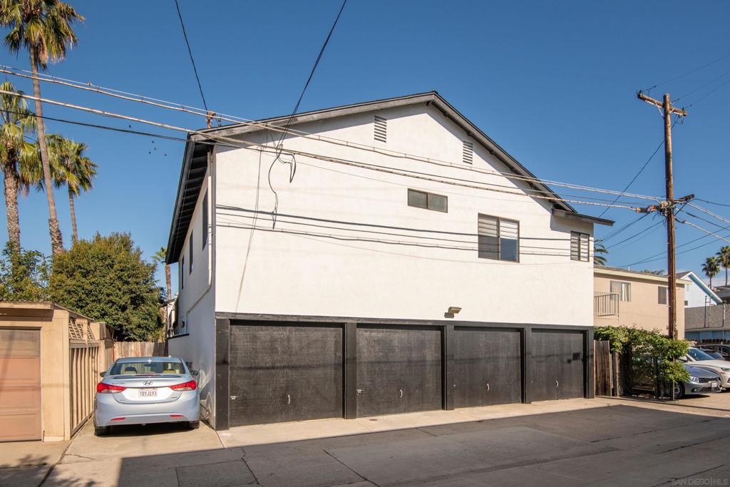 1819 Hornblend St #1