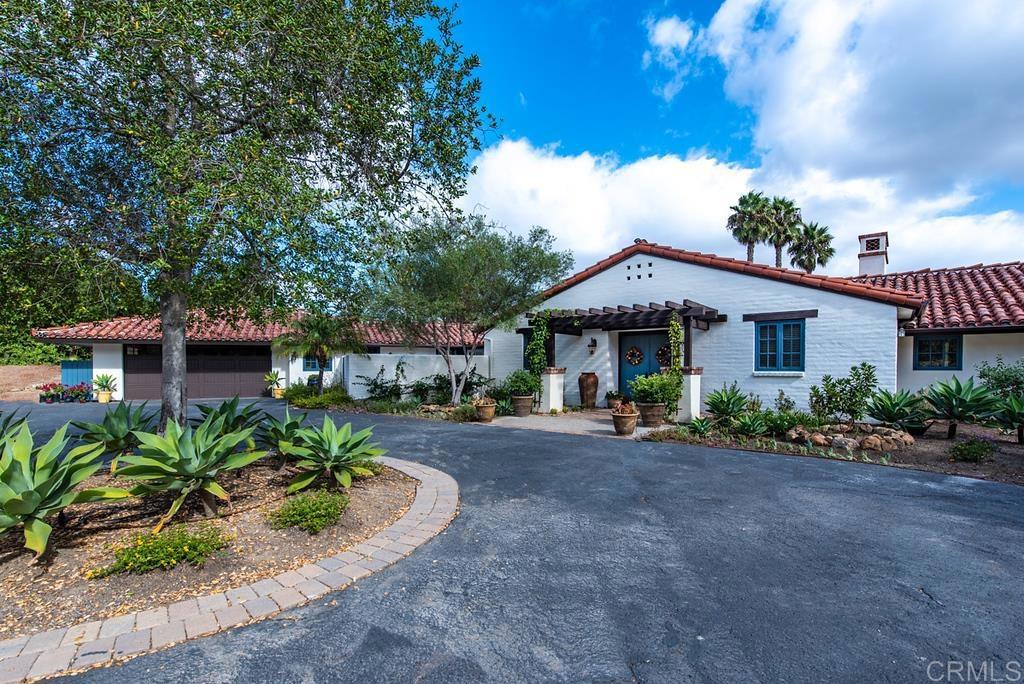 17925 Avenida Alondra