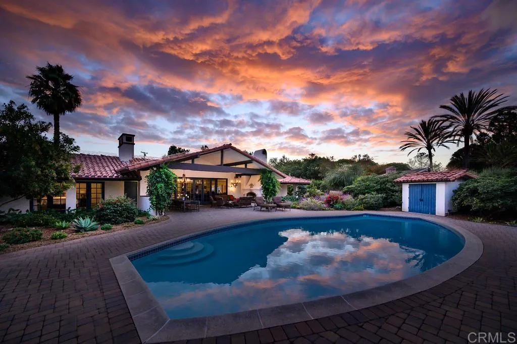 17925 Avenida Alondra