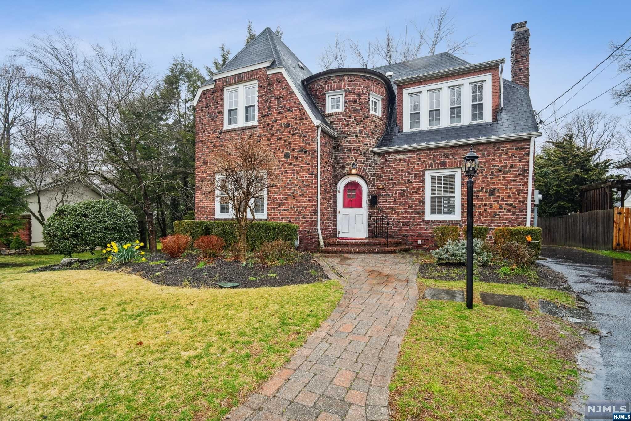 143 Holland Avenue