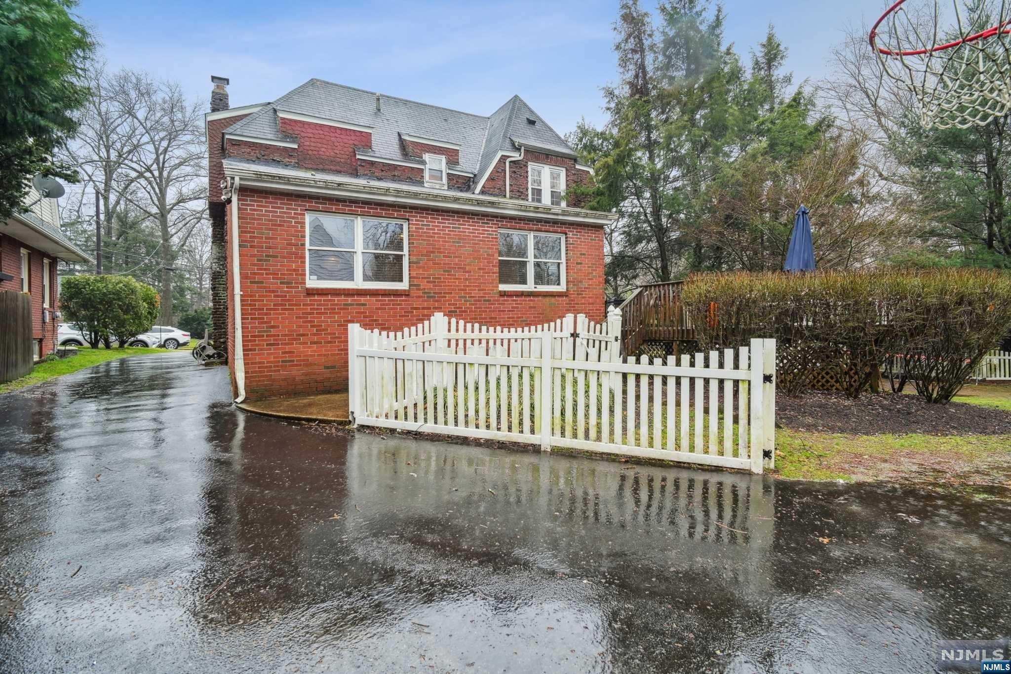 143 Holland Avenue