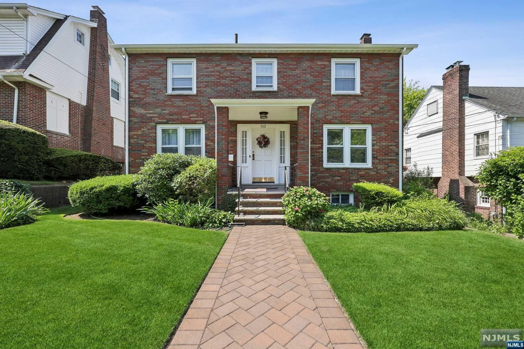 312 Frances Street