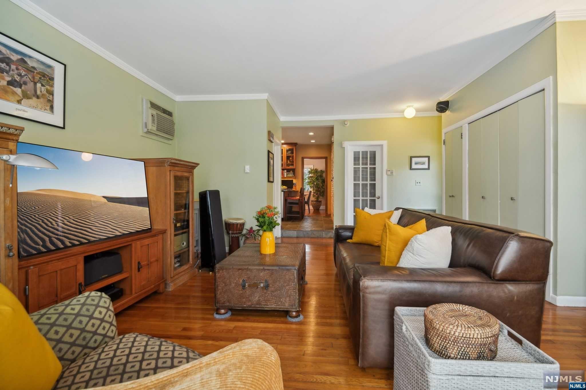 258 Churchill Road