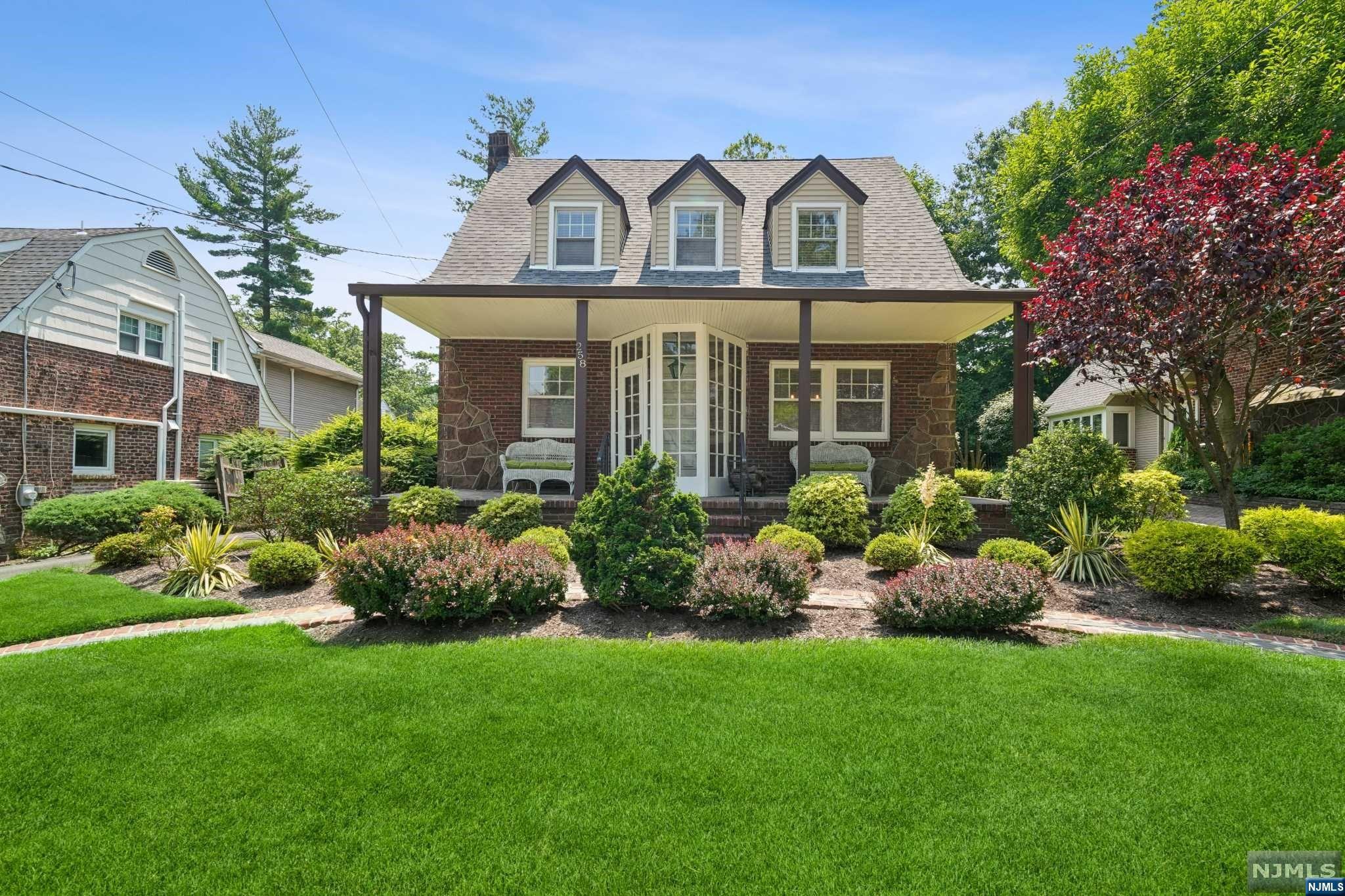 258 Churchill Road