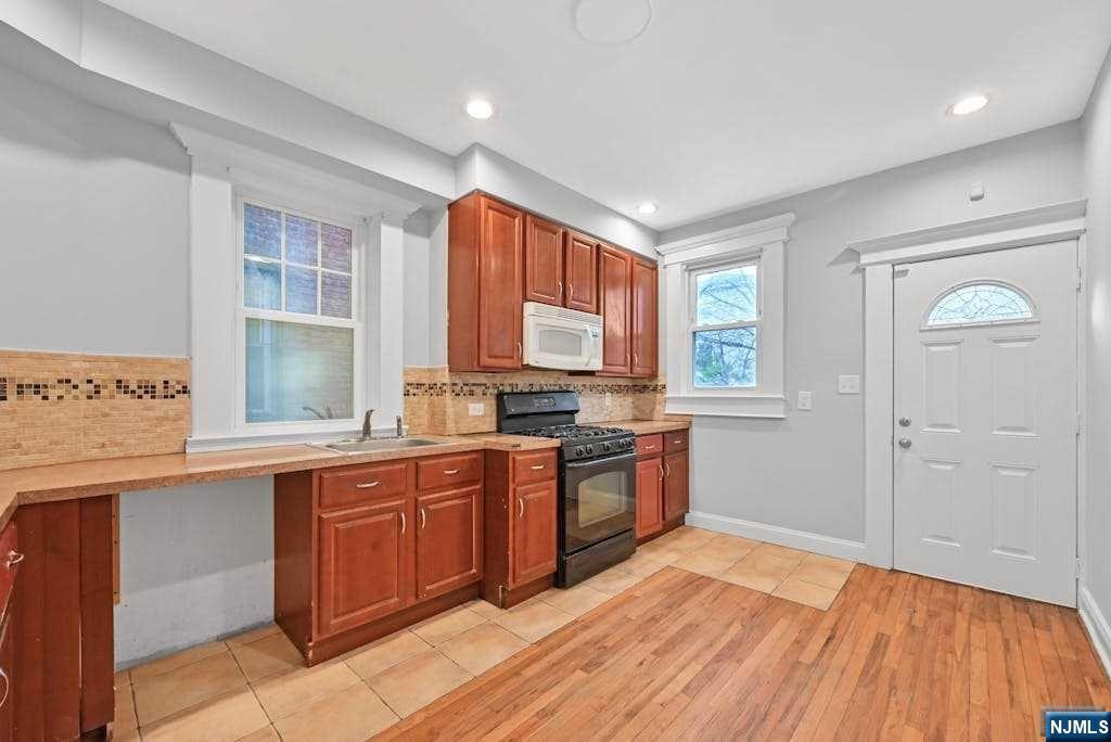 255 South 10th Street