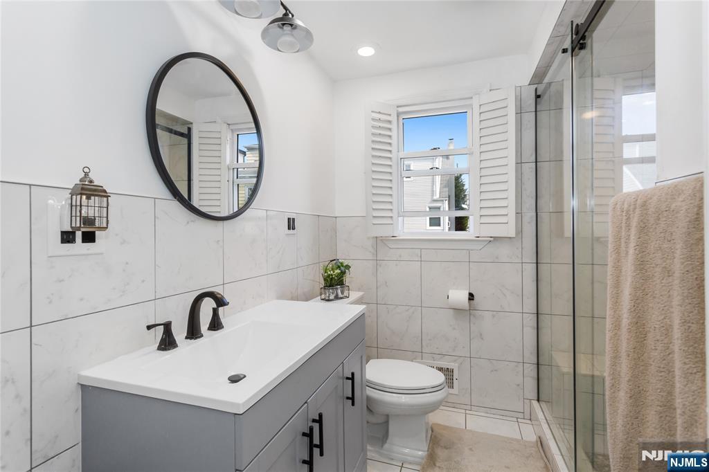 28 Logan Place