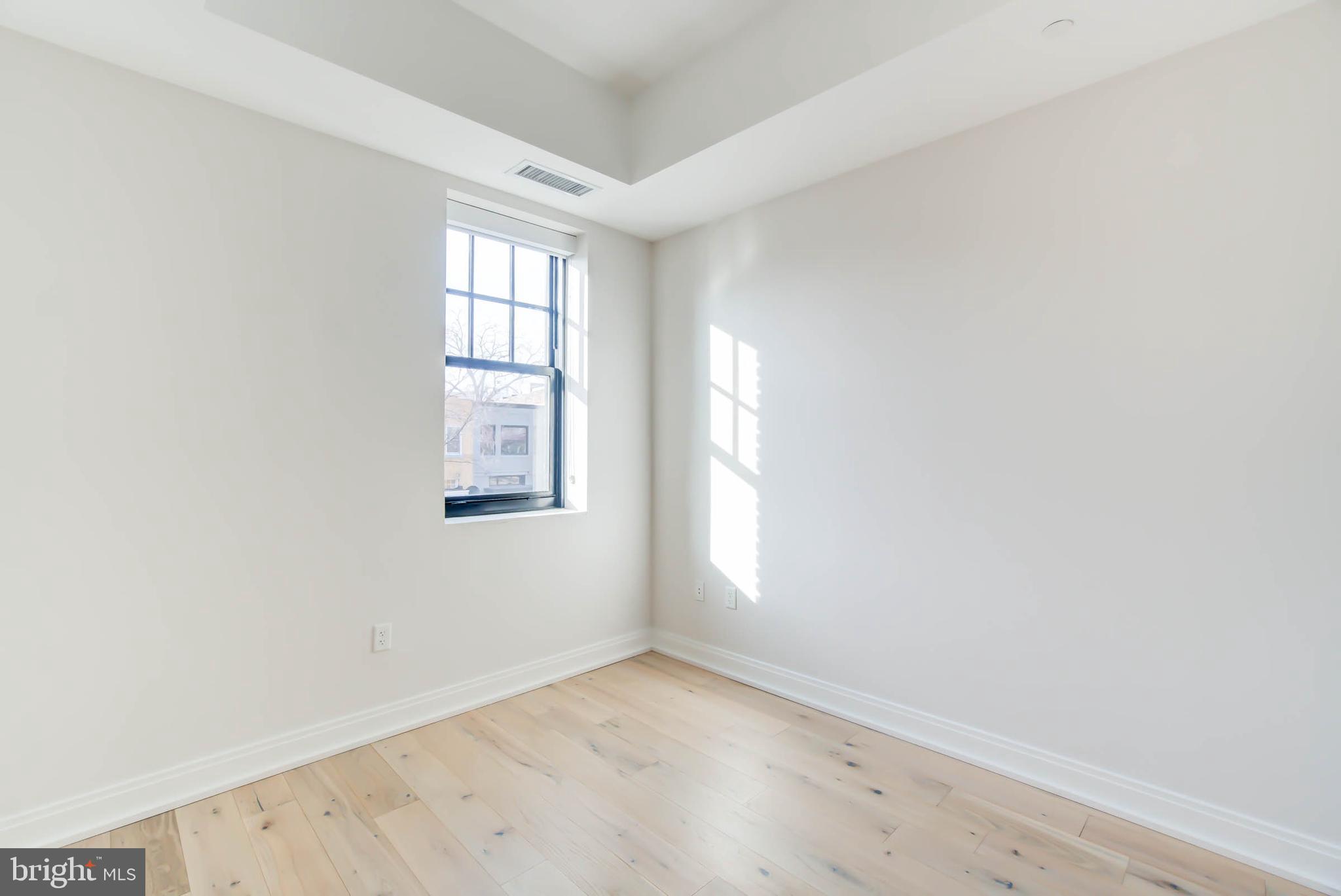 1111 PENNSYLVANIA AVE SE #212