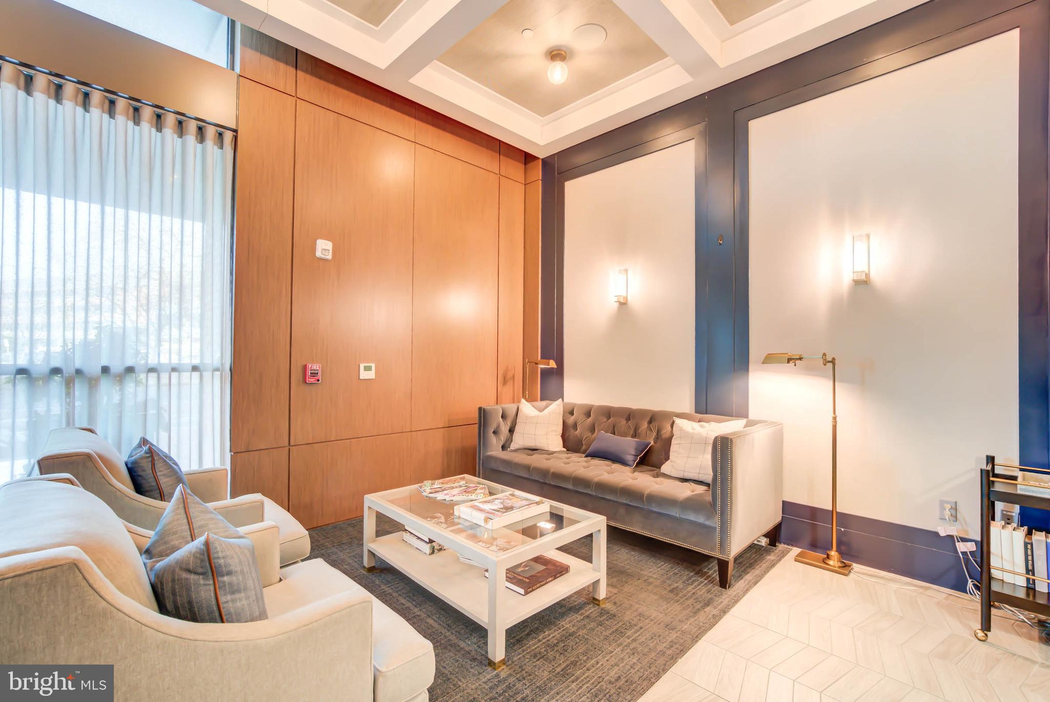 1111 PENNSYLVANIA AVE SE #212