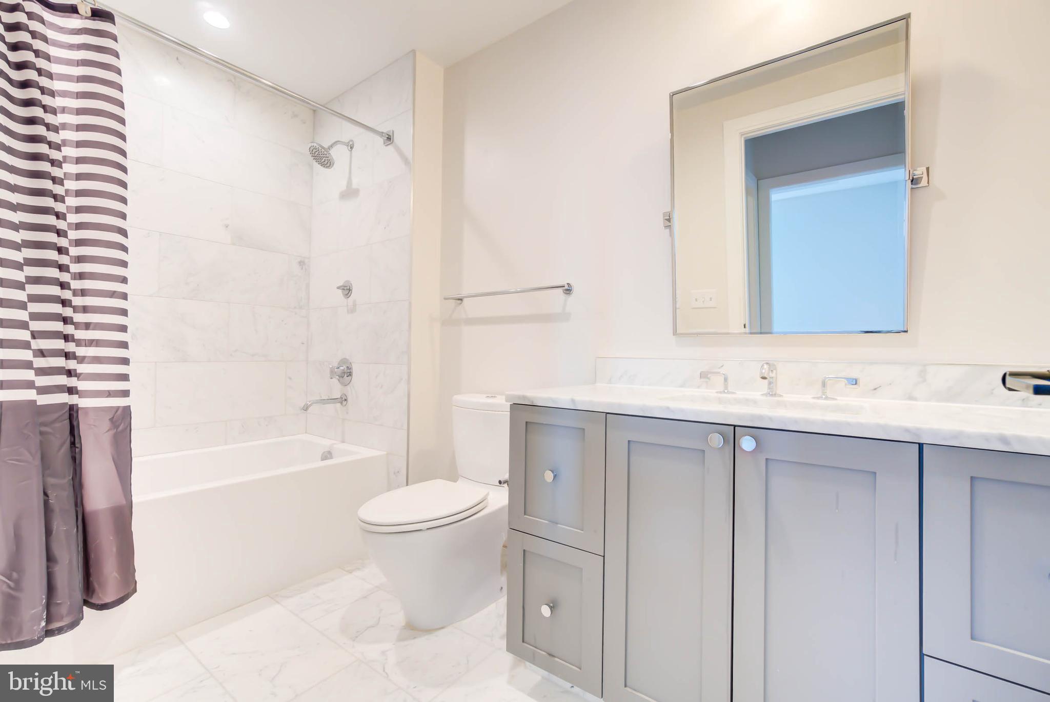 1111 PENNSYLVANIA AVE SE #212