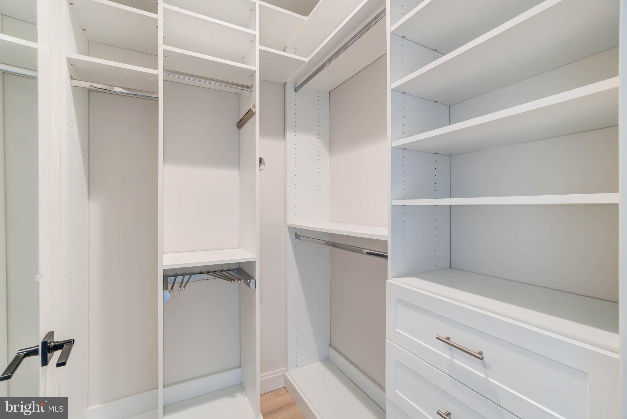 1111 PENNSYLVANIA AVE SE #212