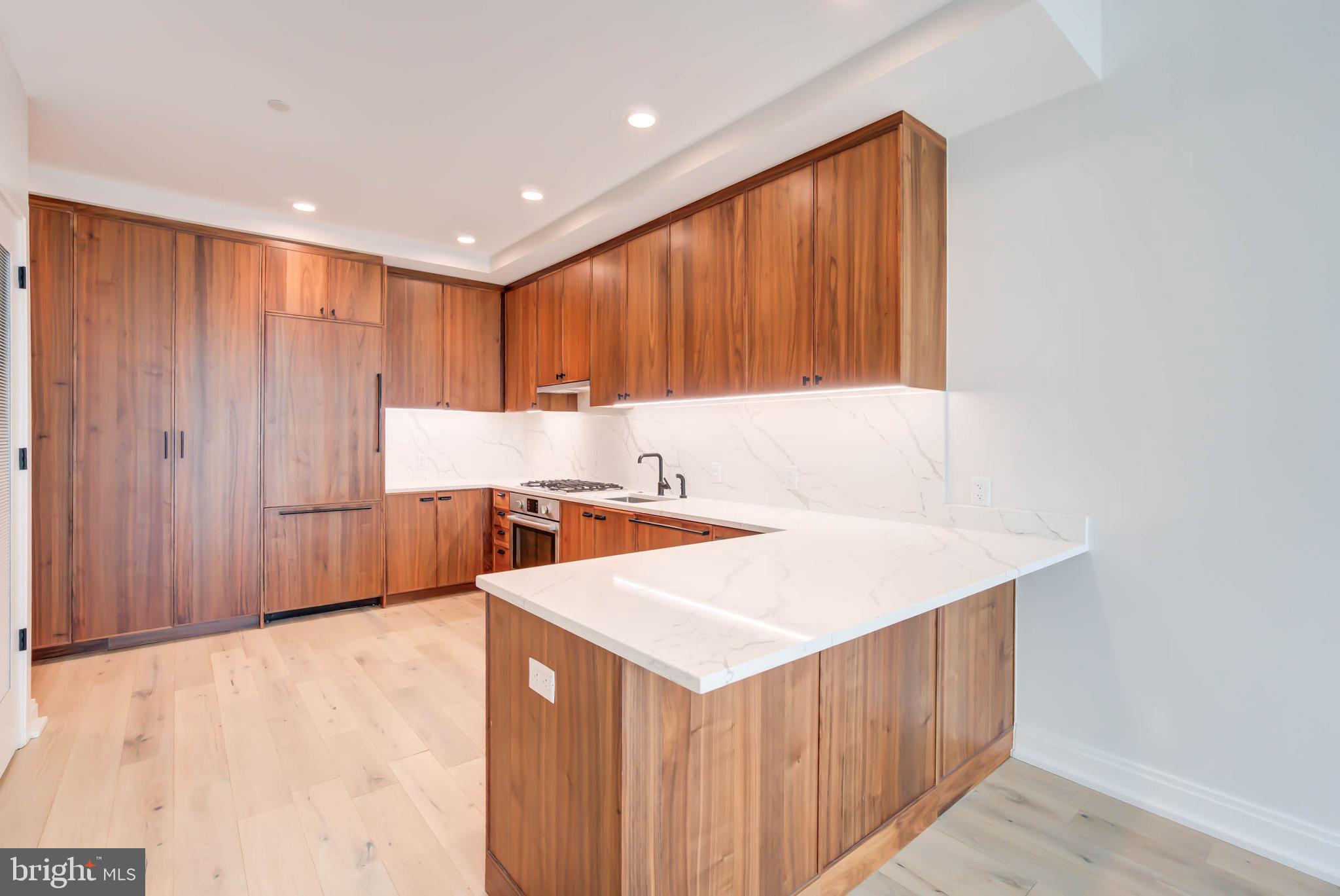 1111 PENNSYLVANIA AVE SE #212