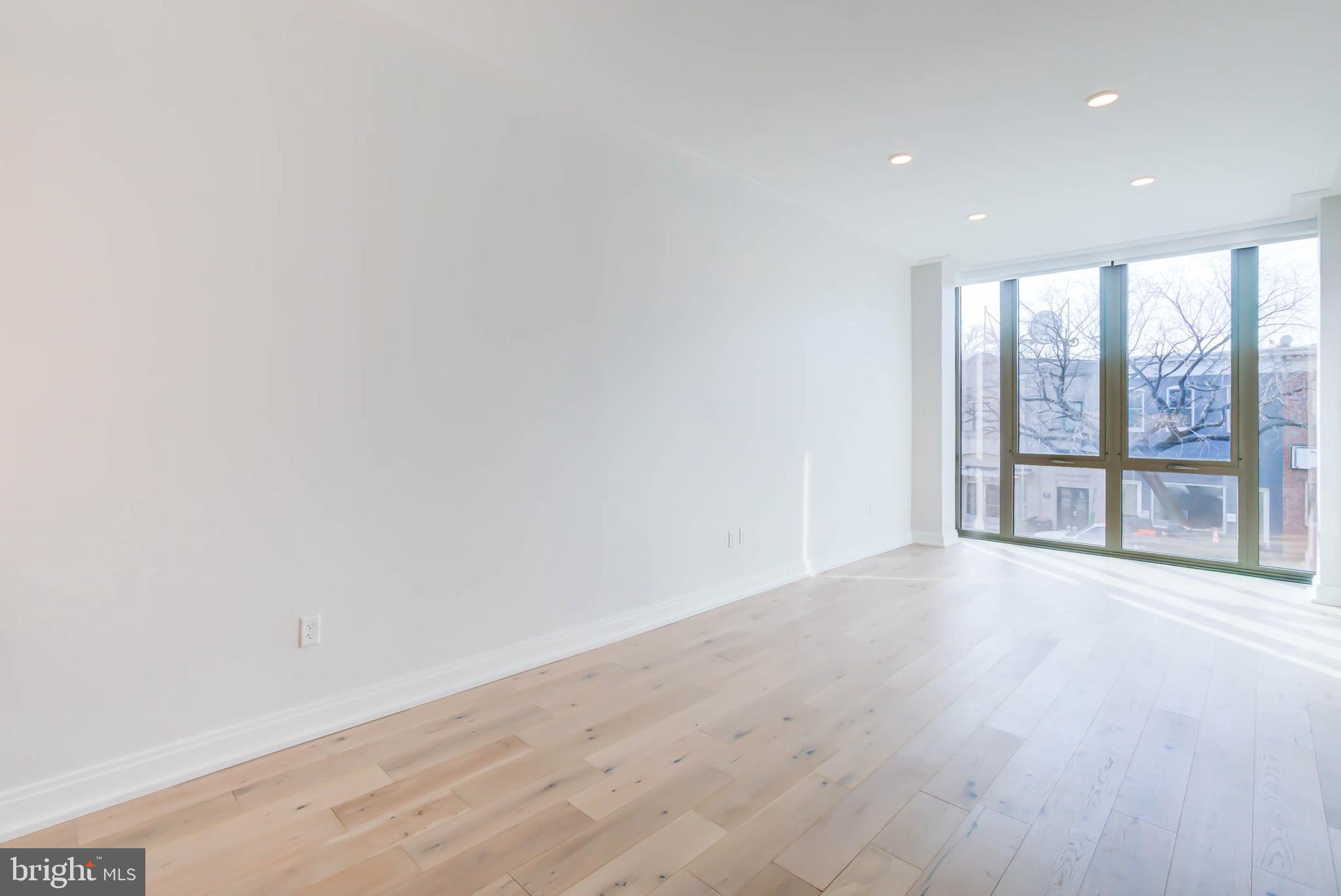 1111 PENNSYLVANIA AVE SE #212