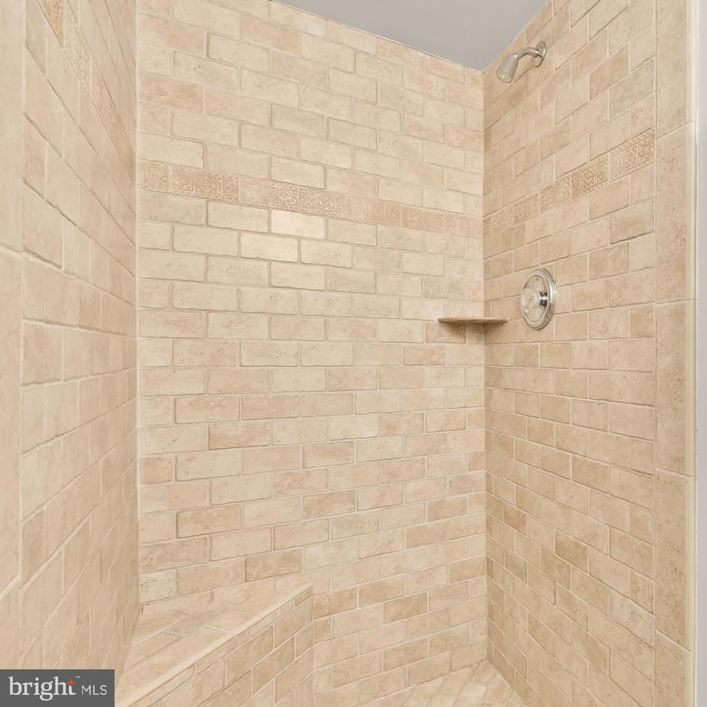1716 Euclid St NW