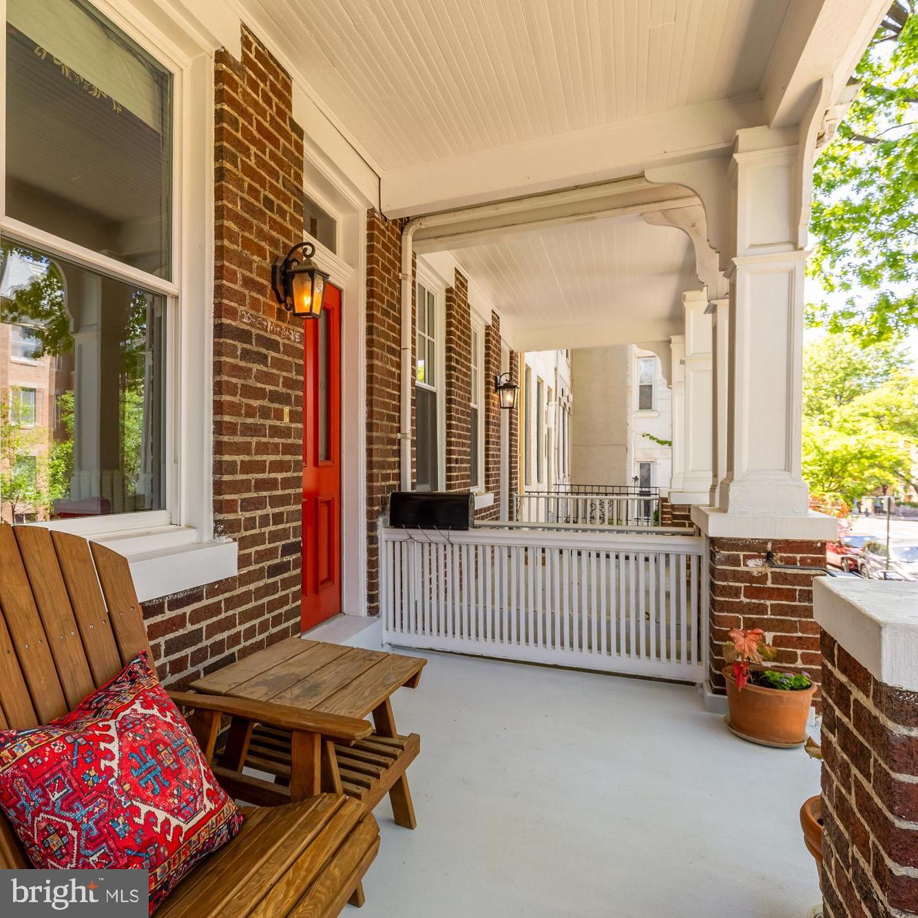 1716 Euclid St NW