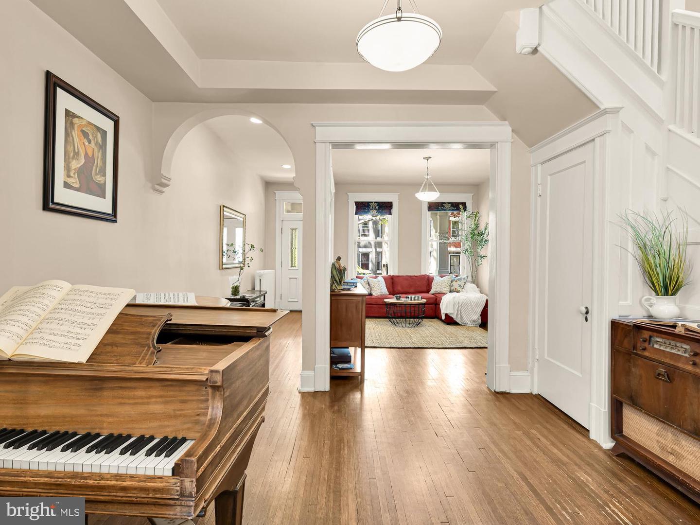 1716 Euclid St NW