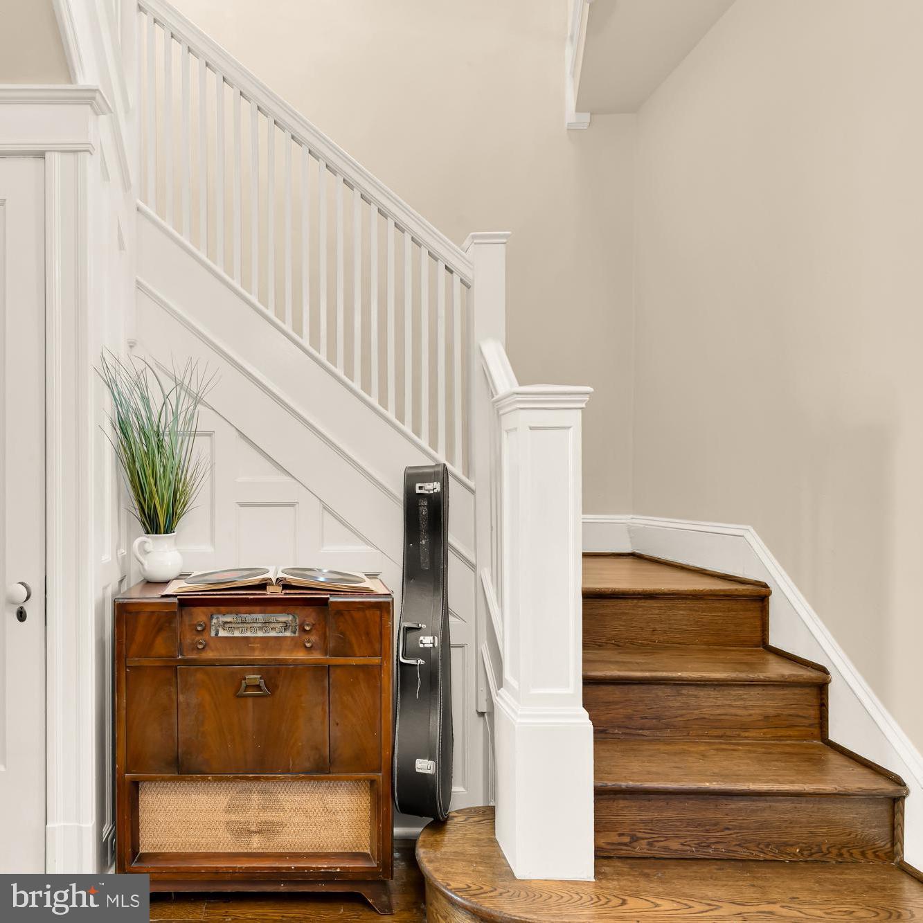 1716 Euclid St NW