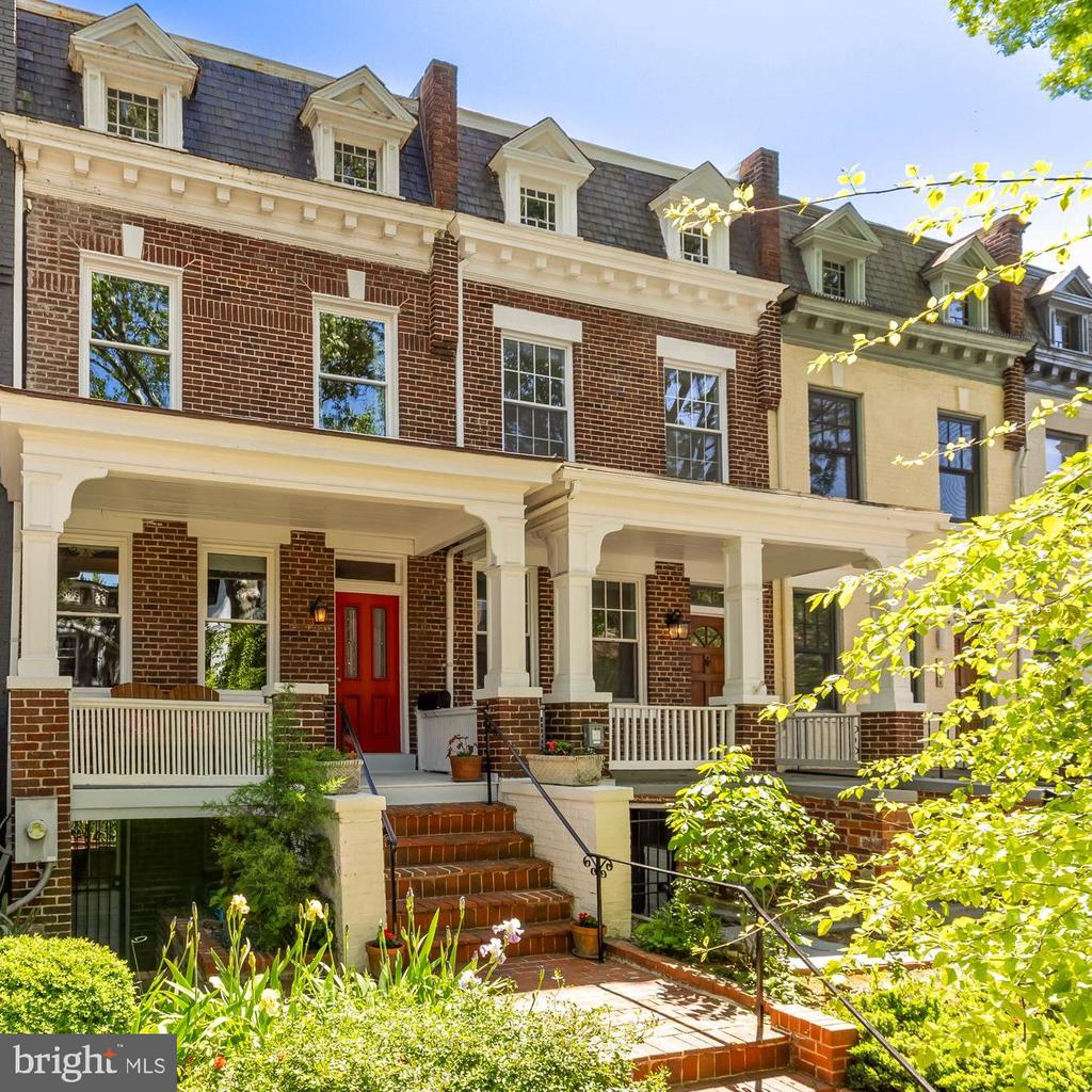 1716 Euclid St NW