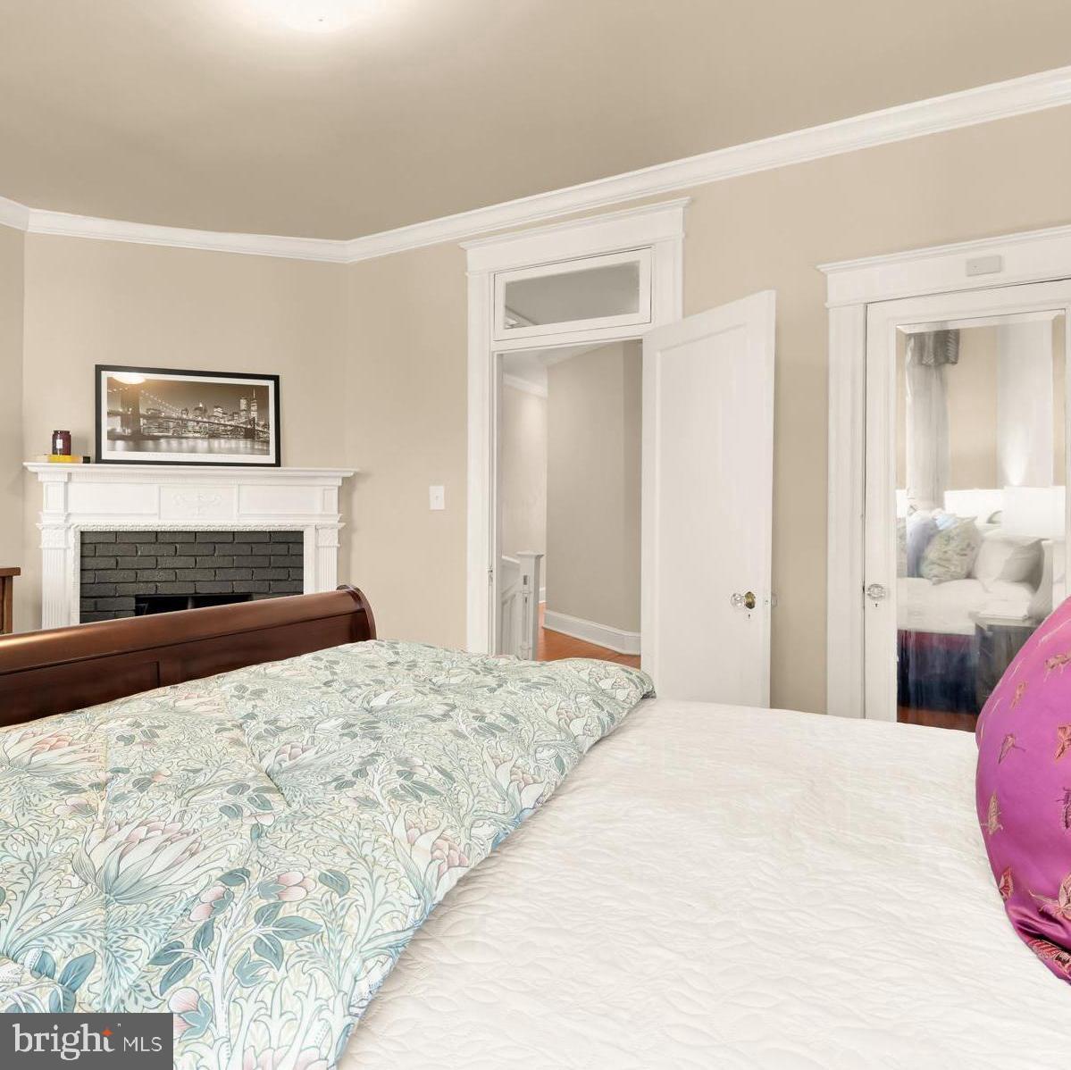 1716 Euclid St NW