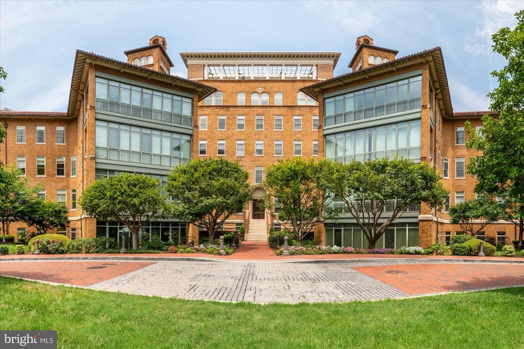 2425 L STREET NW 620
