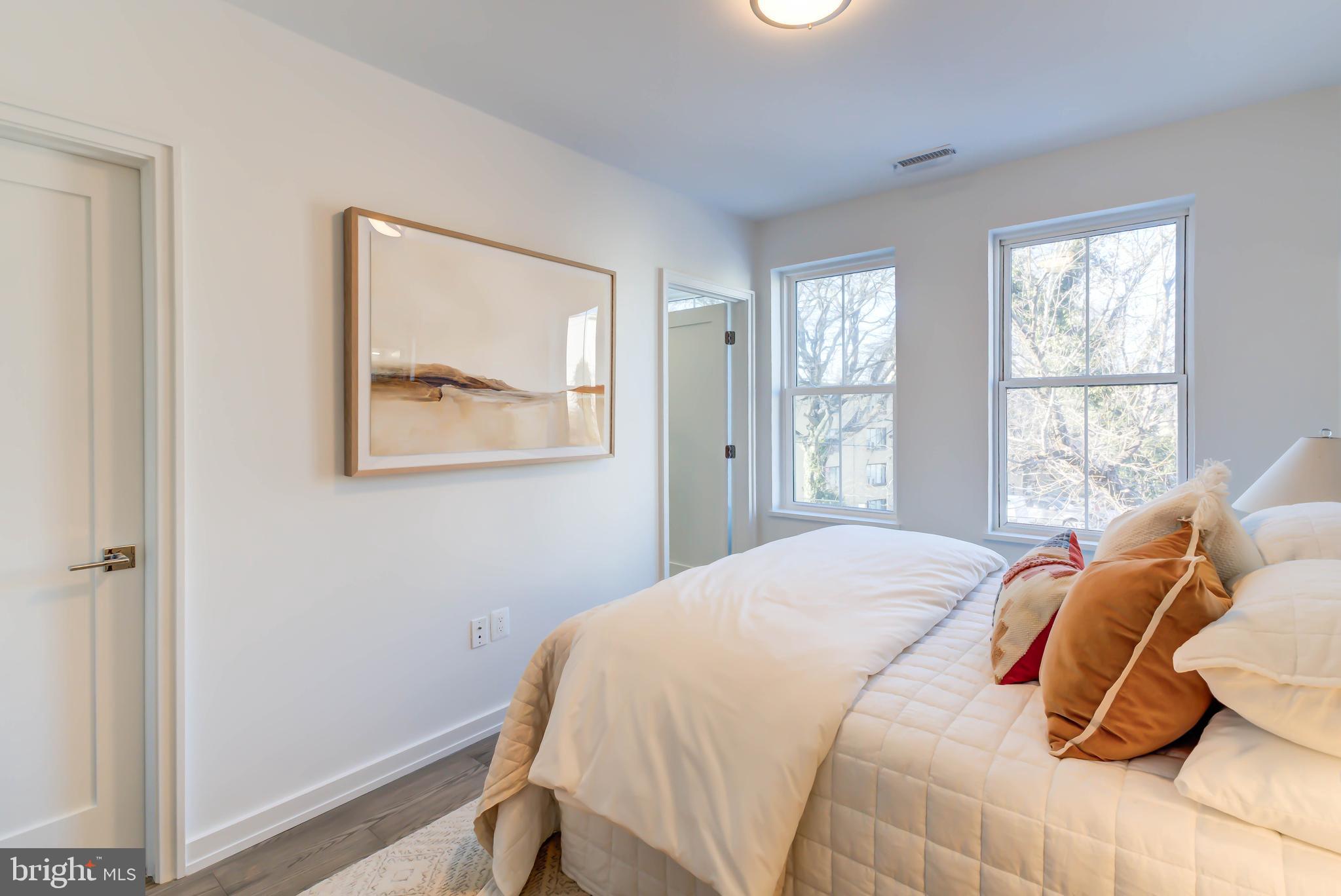 1357 NICHOLSON STREET NW 6