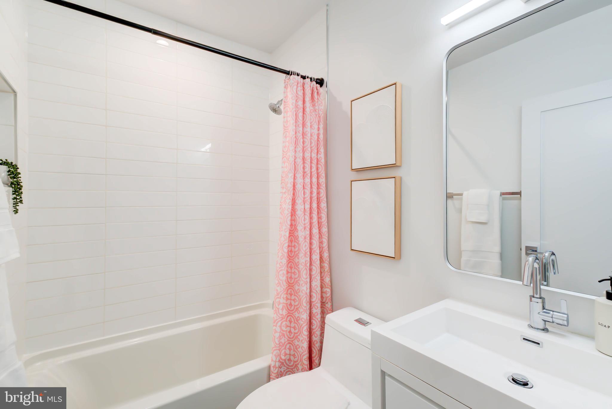 1357 NICHOLSON STREET NW 6