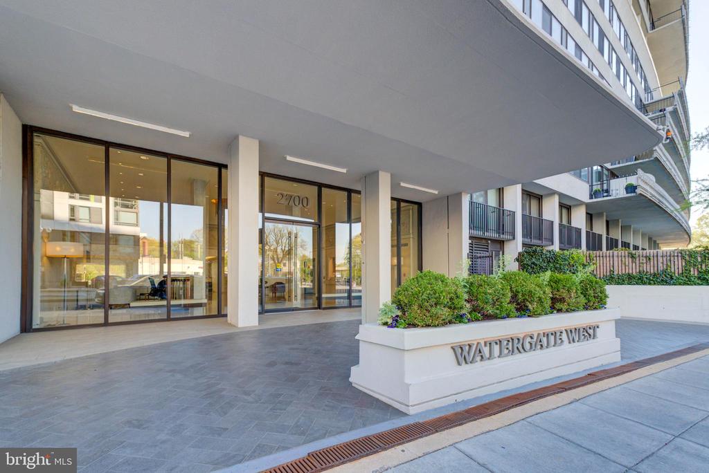 2700 VIRGINIA AVENUE NW 1507