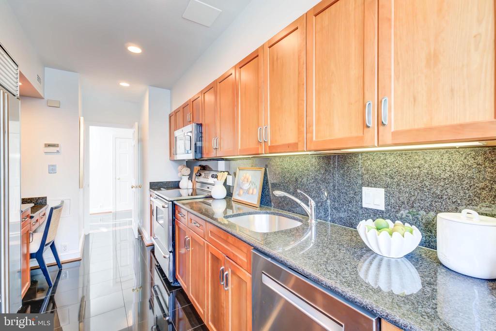 2700 VIRGINIA AVENUE NW 1507