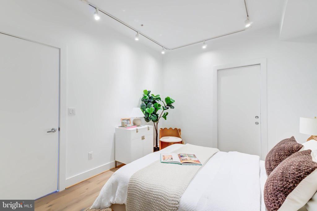 1468 BELMONT STREET NW Unit: 3E