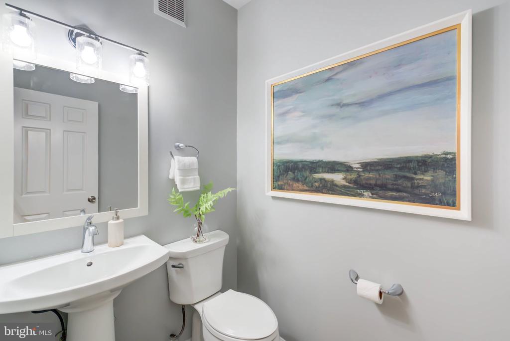 1666 BEEKMAN PLACE NW Unit: C