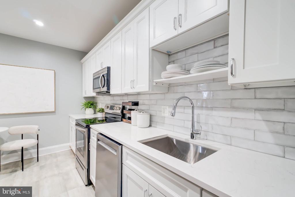 1666 BEEKMAN PLACE NW Unit: C