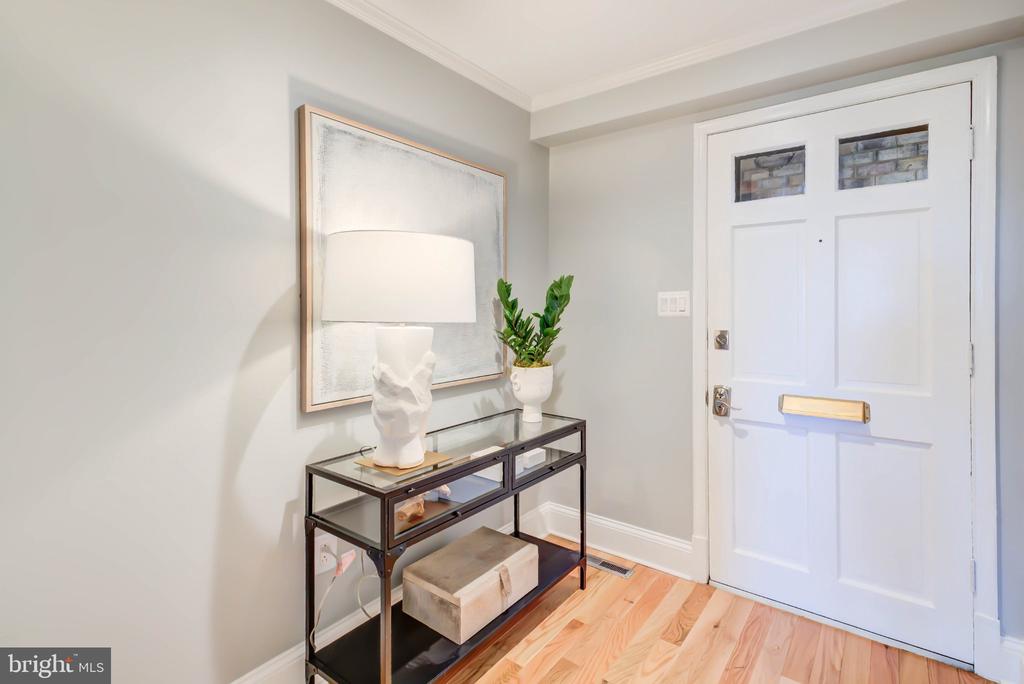1666 BEEKMAN PLACE NW Unit: C