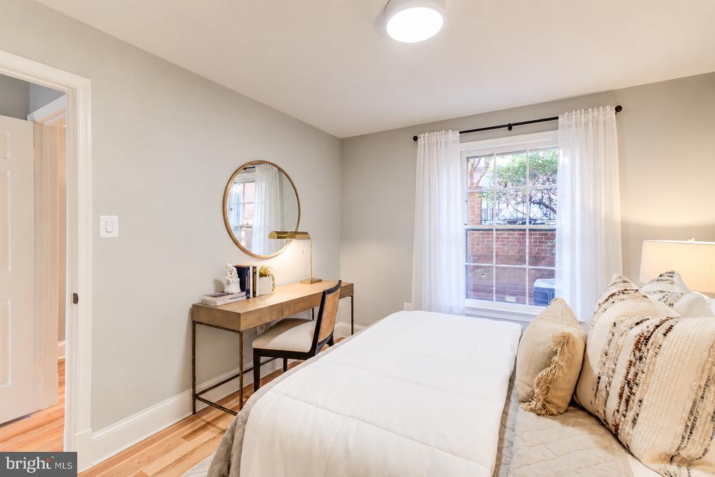1666 BEEKMAN PLACE NW Unit: C