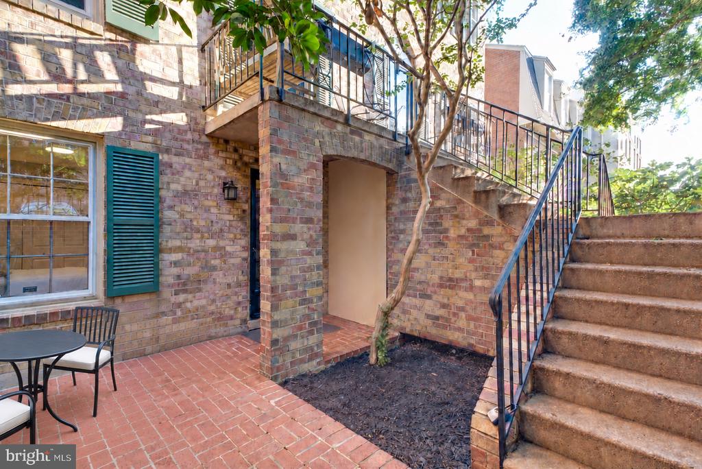 1666 BEEKMAN PLACE NW Unit: C