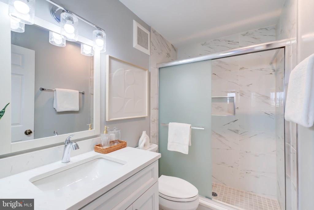 1666 BEEKMAN PLACE NW Unit: C