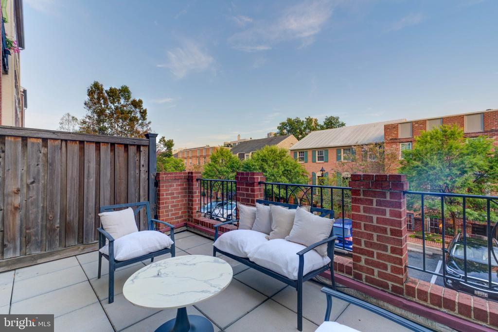 1666 BEEKMAN PLACE NW Unit: C