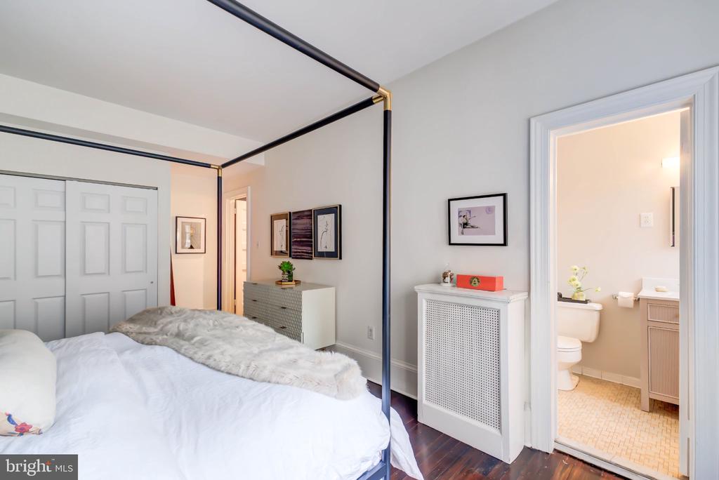 2311 CONNECTICUT AVENUE NW Unit: 405
