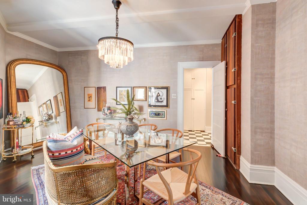 2311 CONNECTICUT AVENUE NW Unit: 405
