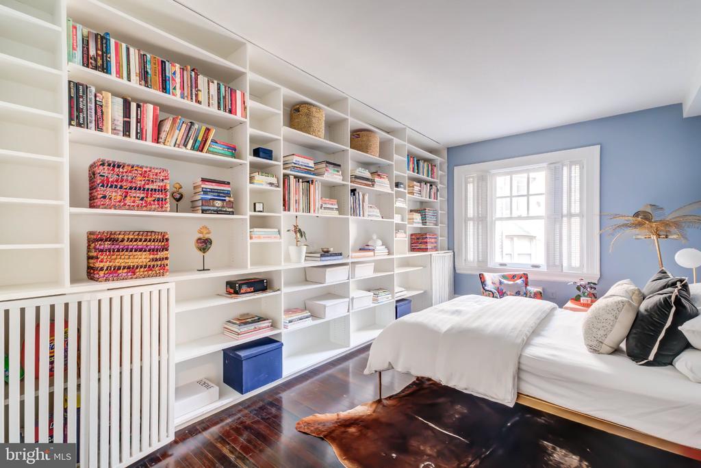 2311 CONNECTICUT AVENUE NW Unit: 405