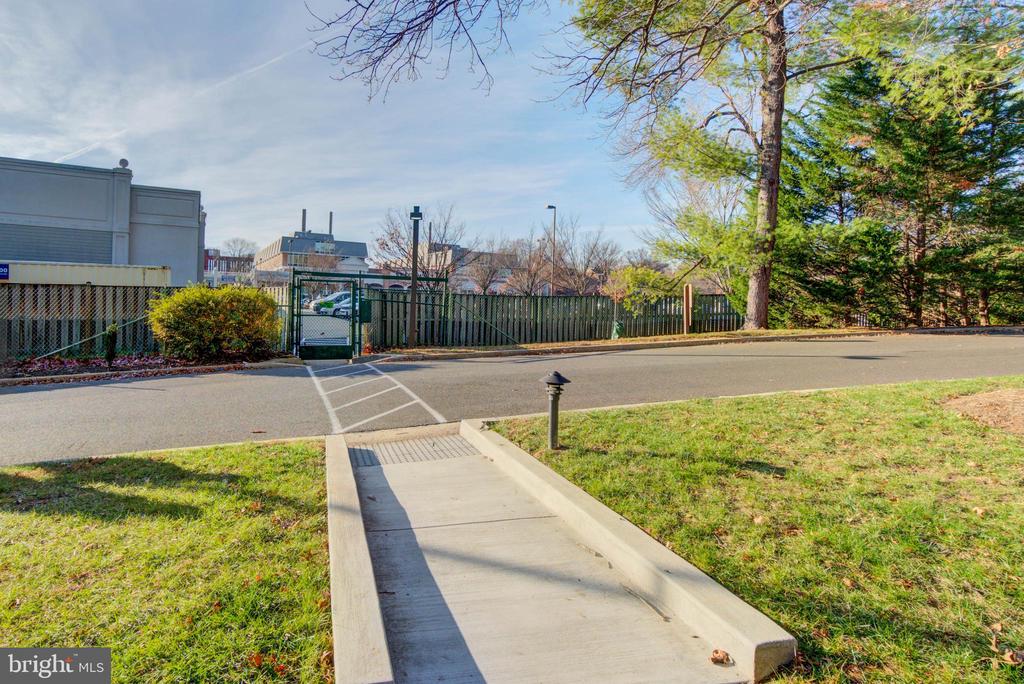 4936 SENTINEL DRIVE 302