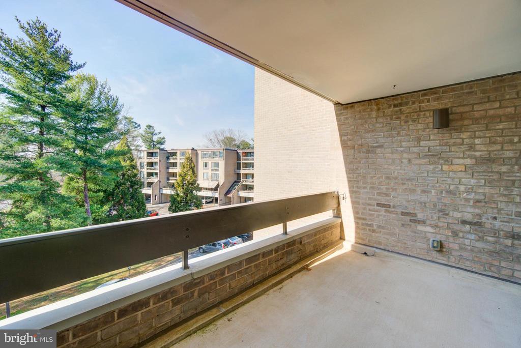 4936 SENTINEL DRIVE 302