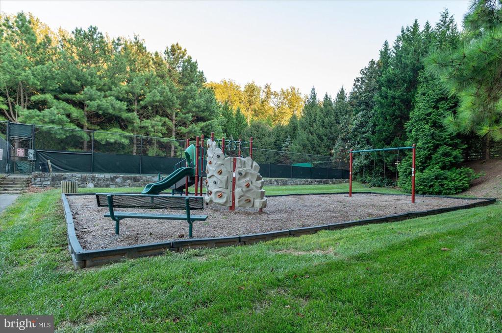 11308 STONEHOUSE PLACE