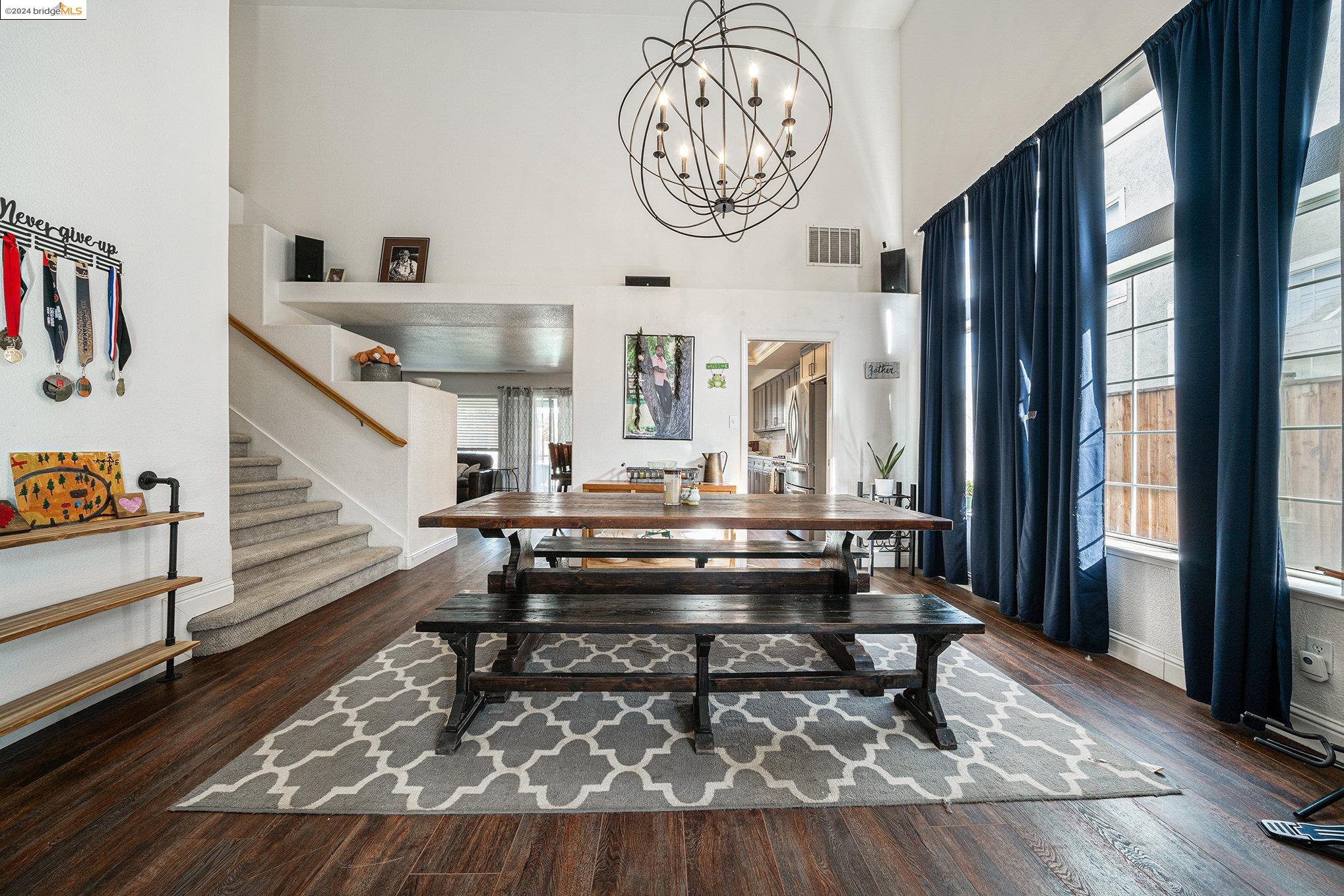 855 Crescent