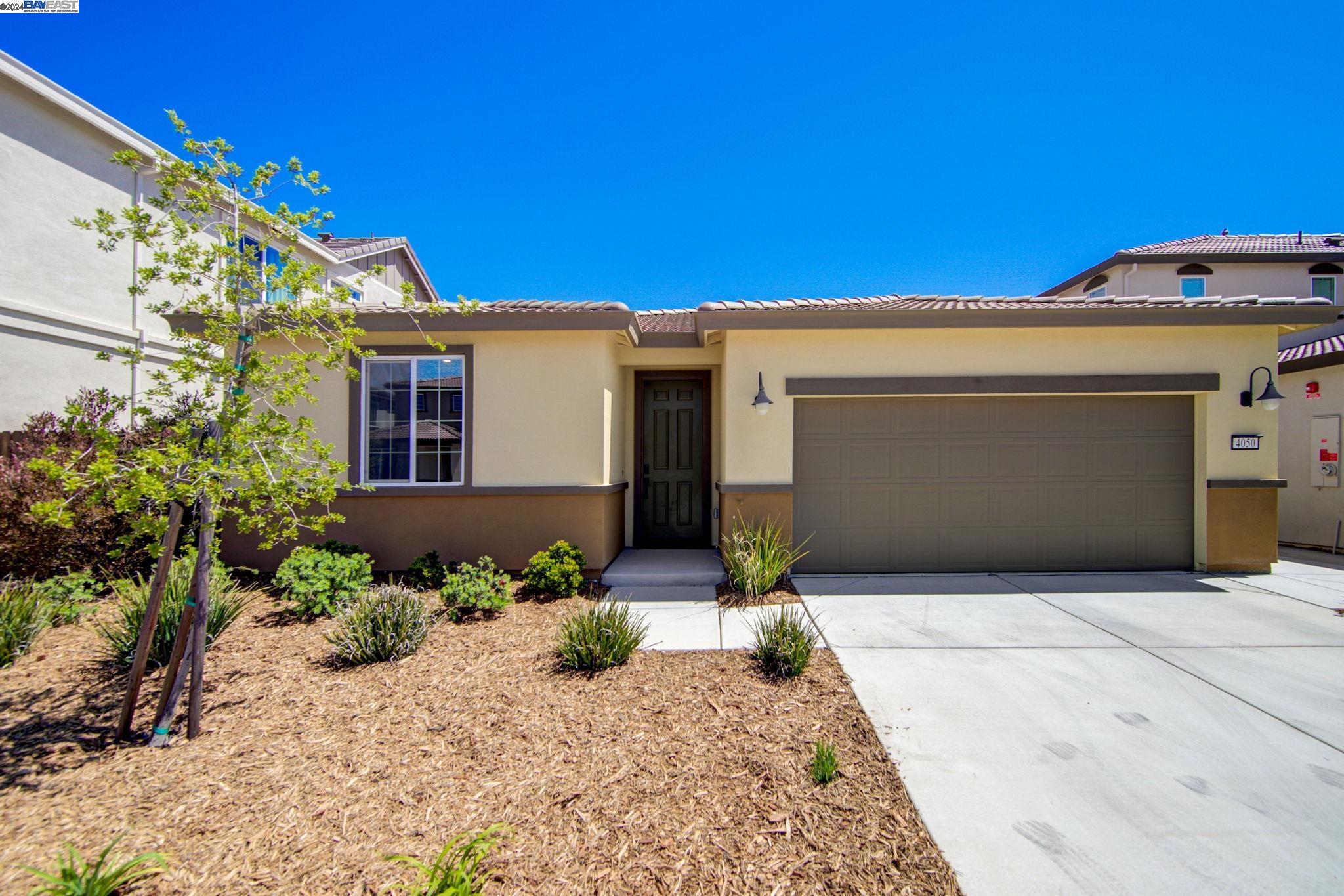 4050 Kenwood Cir